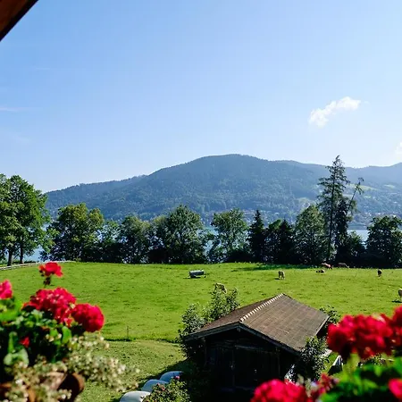 Christl Am Hotel Bad Wiessee