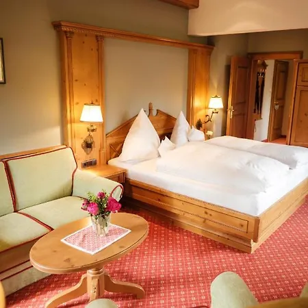 Christl Am Hotel Bad Wiessee