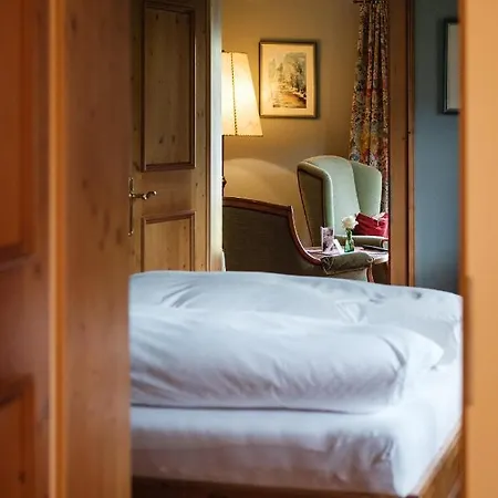Christl Am Hotel