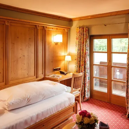 Christl Am Hotel 4*